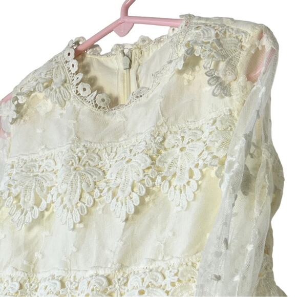 Nicolette’s Couture Tyra Flower Girl Victorian Lace Long Sleeve Dress Size 8/9 - Picture 4 of 12